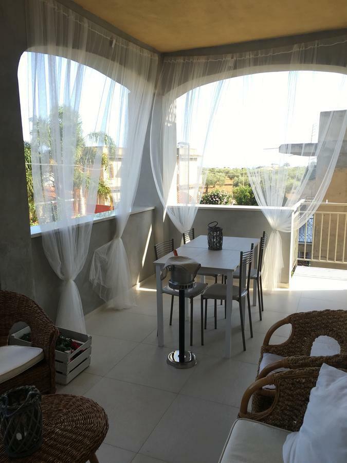 B&B La Via Di Casa San Leone Bagian luar foto