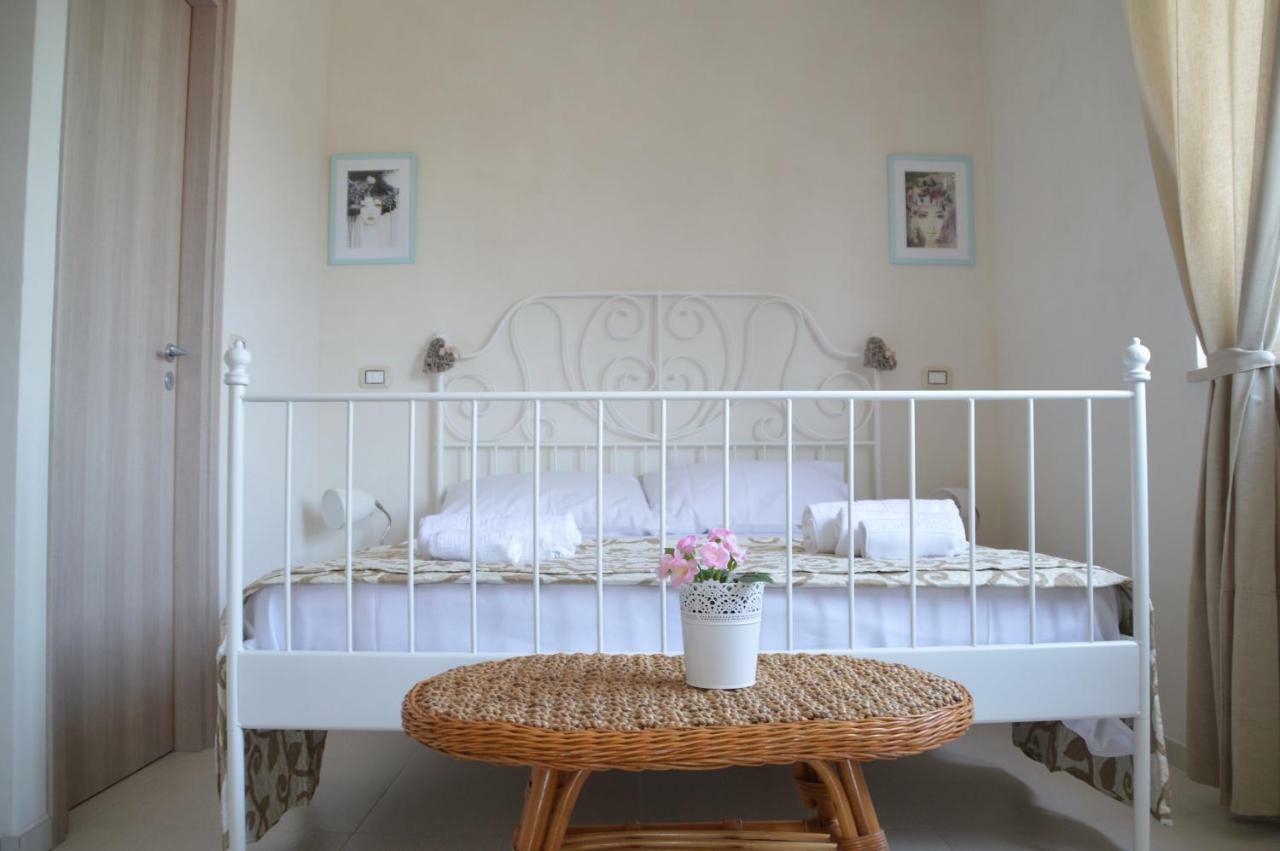 B&B La Via Di Casa San Leone Bagian luar foto
