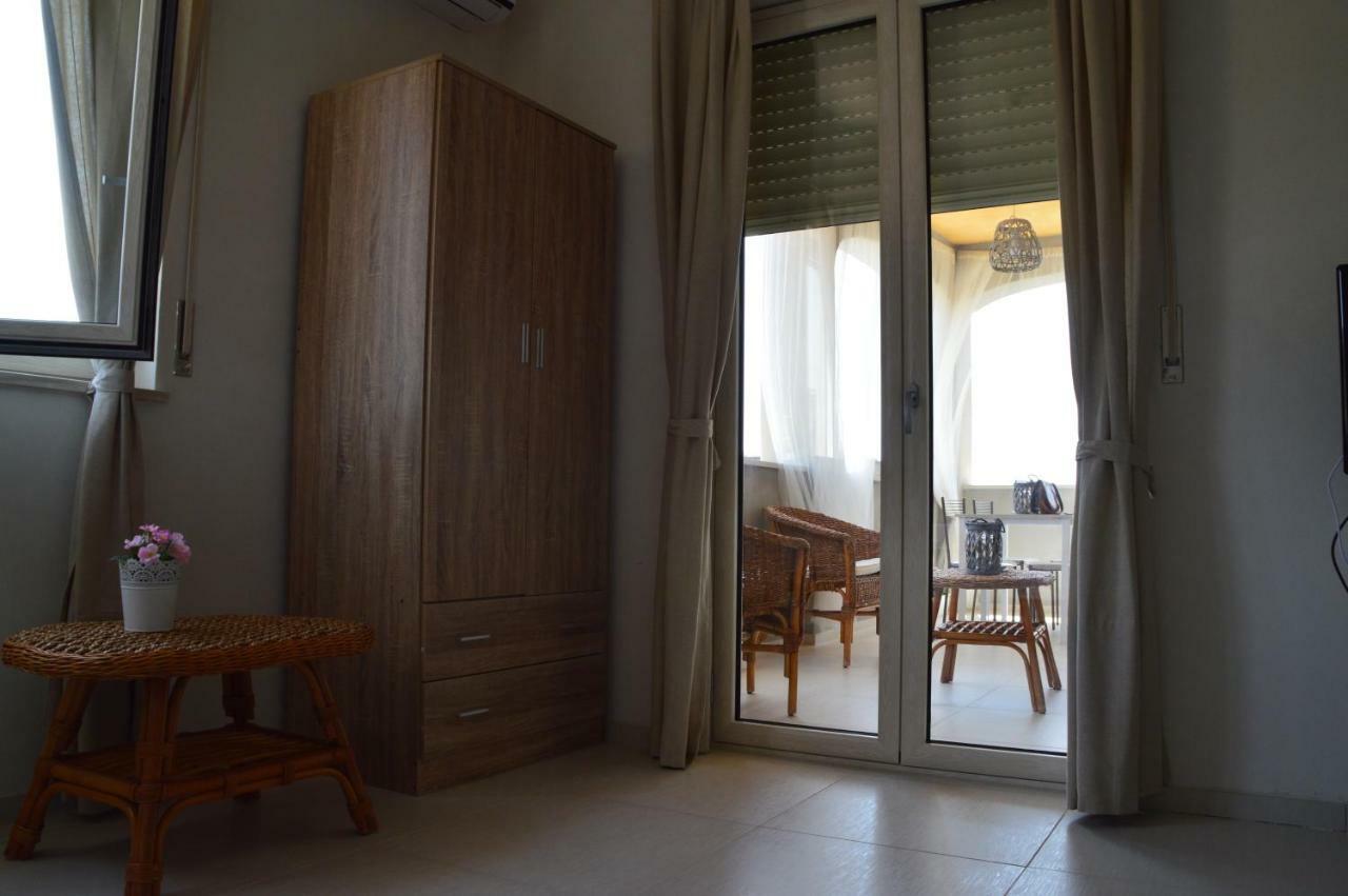 B&B La Via Di Casa San Leone Bagian luar foto