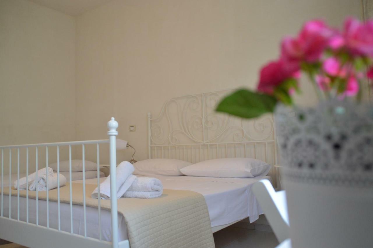 B&B La Via Di Casa San Leone Bagian luar foto