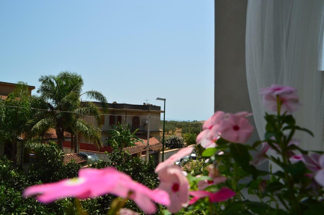 B&B La Via Di Casa San Leone Bagian luar foto