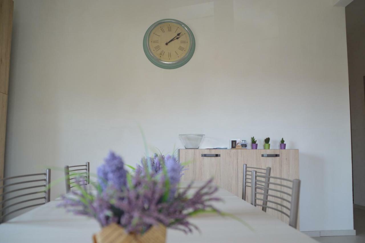 B&B La Via Di Casa San Leone Bagian luar foto